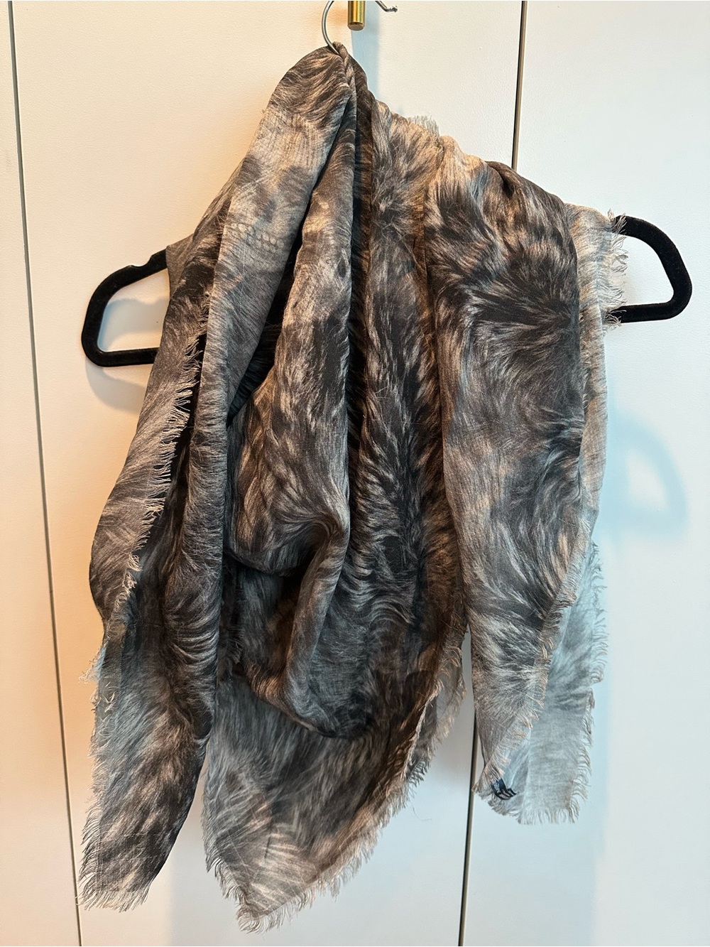 Alexander McQueen Oversized Skull Scarf Gray Black Fur Print Made in Italy